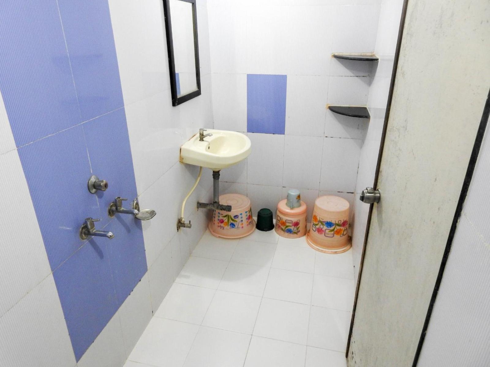 Hotel Shri Sai Darshan Shirdi Bagian luar foto